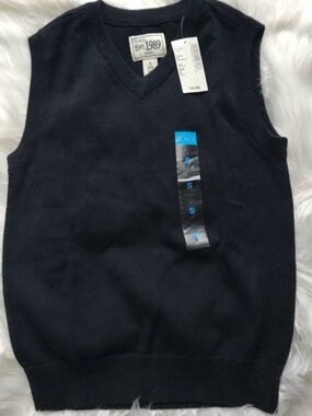 NWT The Children’s Place Boy’s Sweater Vest